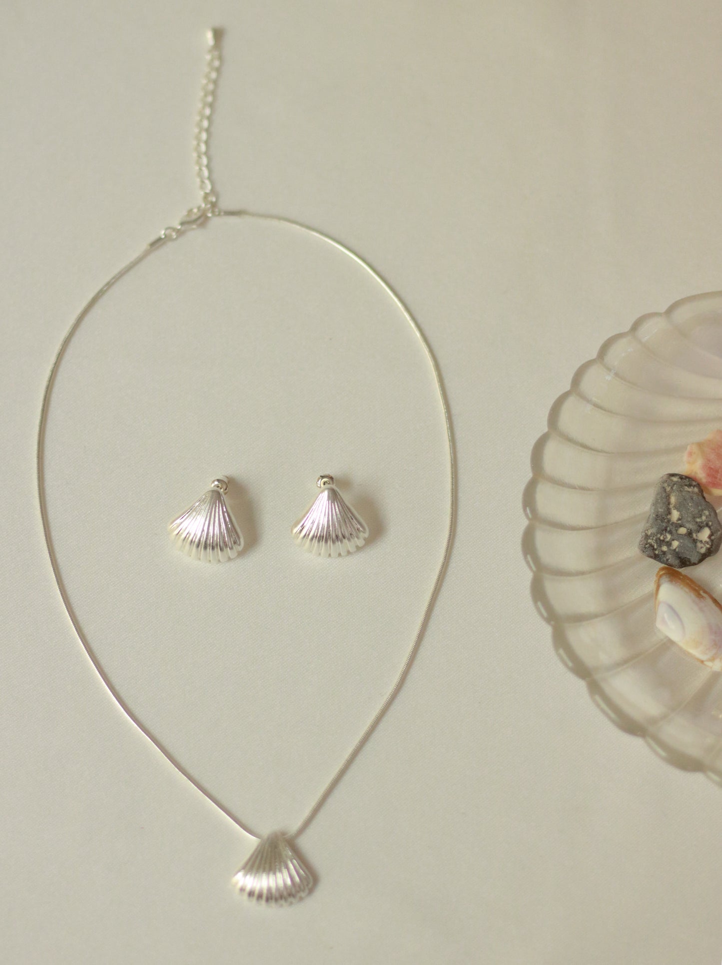 Scallop Necklace Silver