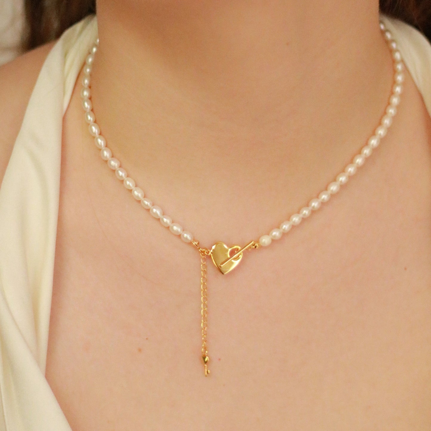 Gold heart toggle key point pearl necklace