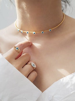 Lover's Eye Choker