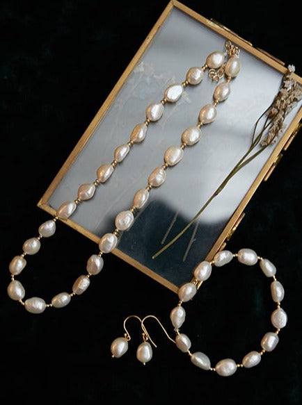 Pearls of Venus Love Bracelet